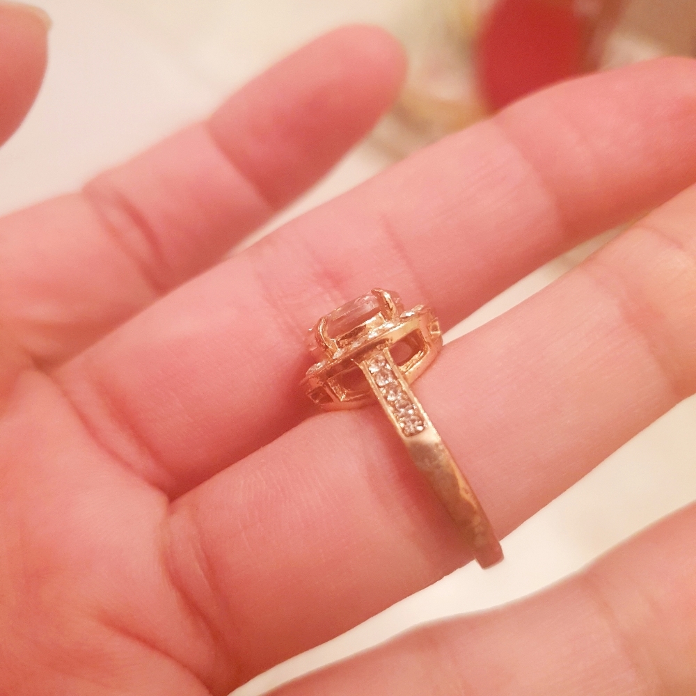 Ring - Picture 3 of 6